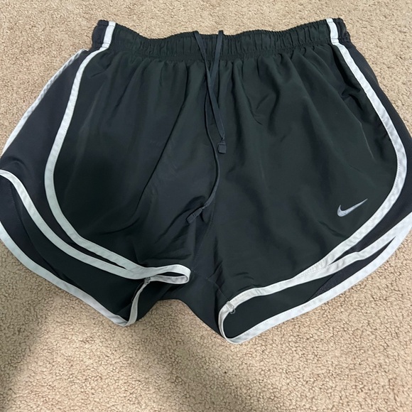 Nike Shorts - Picture 2 of 3